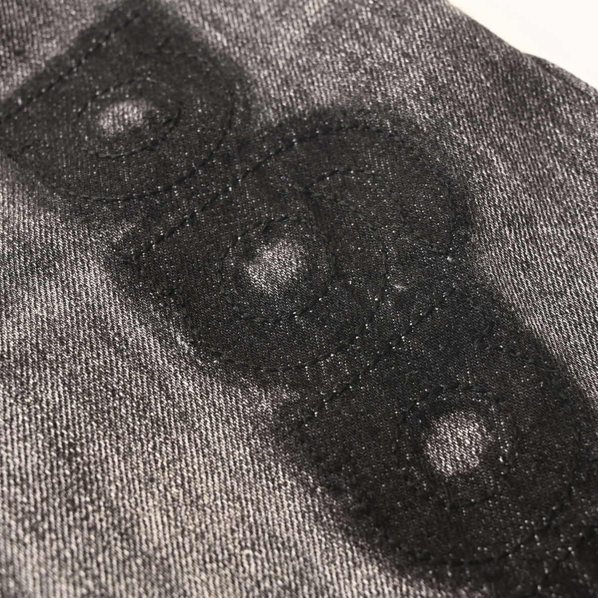 BALENCIAGA Raised Embroidery Baggy Washed Jeans